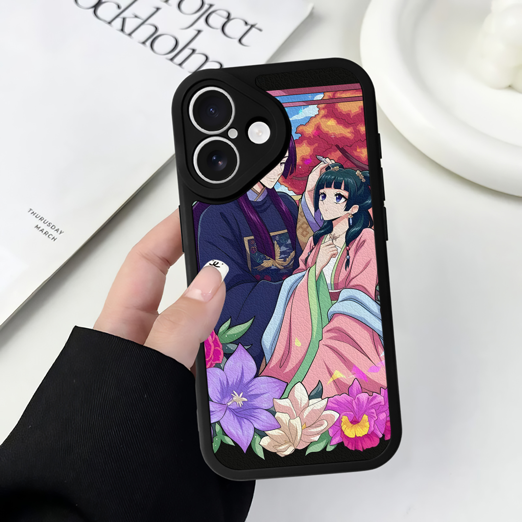 （画像用） 薬屋のひとりごと The Apothecary Diaries 【iPhone 16シリーズ対応】シリコンスマホケース（レザー調） 材質：シリコン